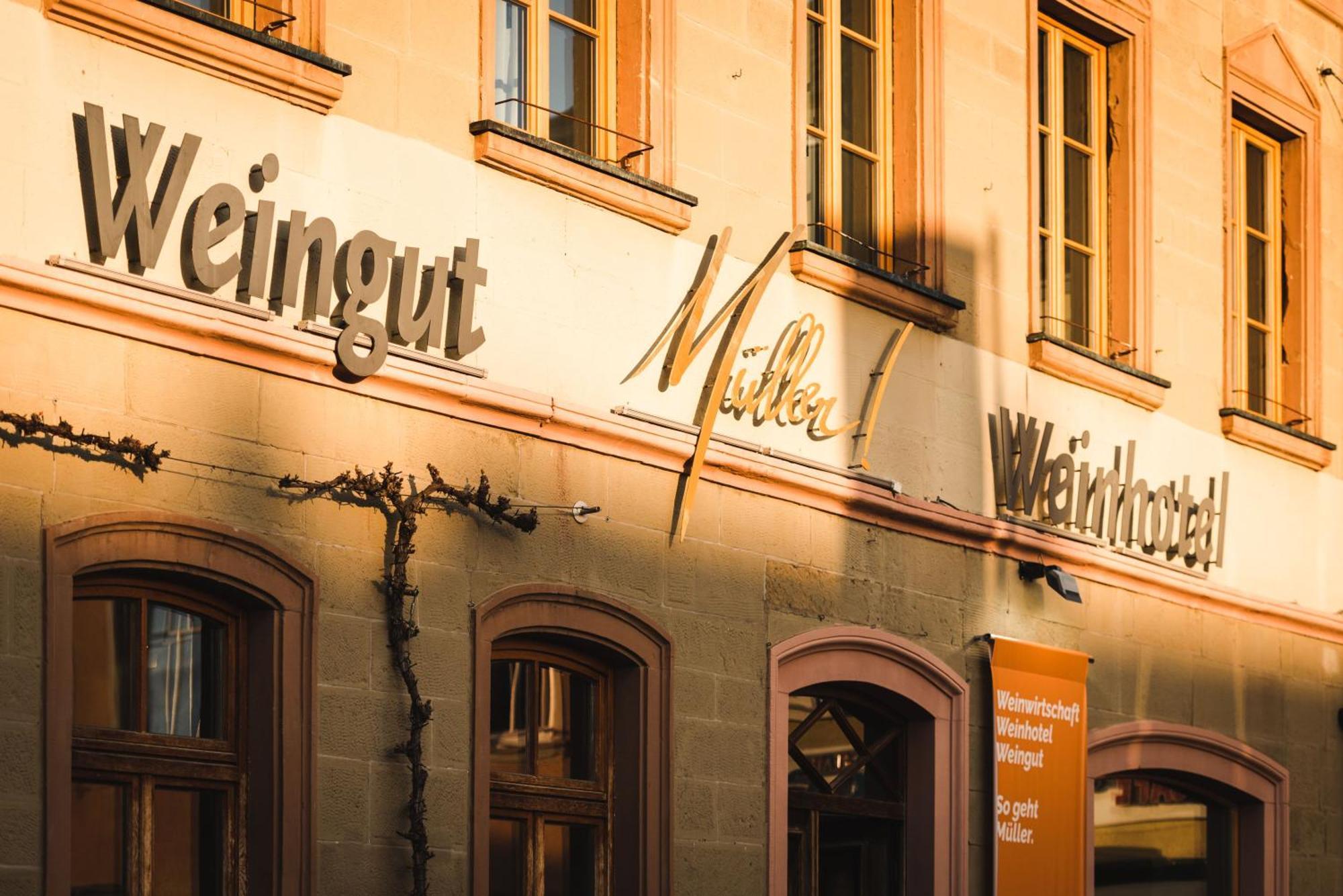Mueller! Das Weingut & Weinhotel ฮัมเมลบวร์ก ภายนอก รูปภาพ